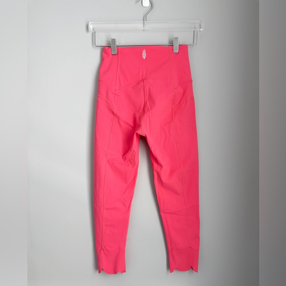 FP movement Genesis Scallop Leggings Crop 3/4 Length Coral Pink XS High Waist